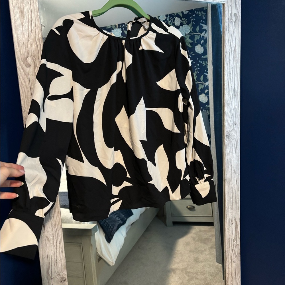 H&M Black and Cream Work Blouse